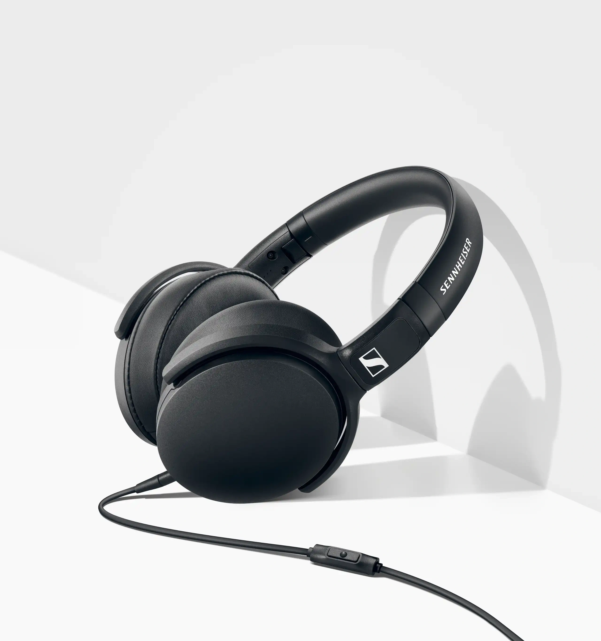 Sennheiser HD 400S ヘッドホン 51RTWJki3FS._UF894,1000_QL80_.jpg